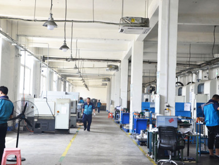 在大连的机械加工厂中CNC适合加工的什么样的零件呢？