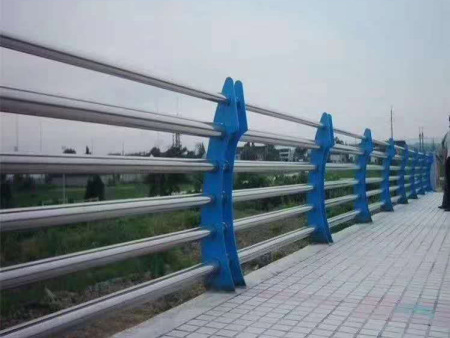 桥梁护栏