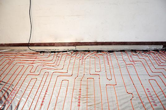 青海電采暖廠家簡述發熱電纜的工作原理