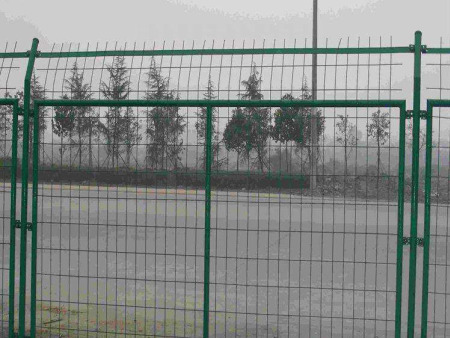 飛機(jī)場圍界護(hù)欄