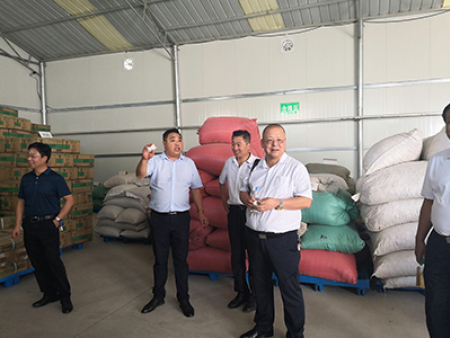 兰州市商务局领导、交大院长视察工作