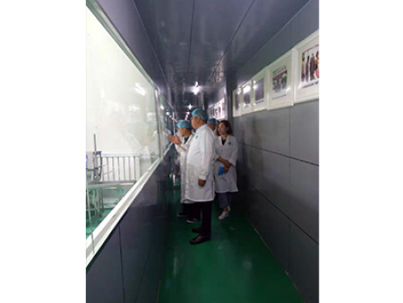 食药所视察工作