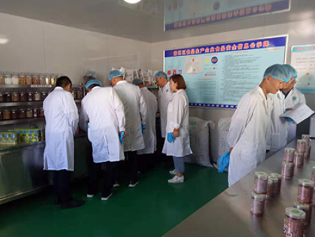 食药所视察工作