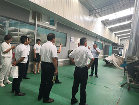 兰州市商务局领导、交大院长视察工作