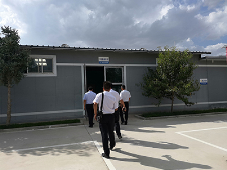 农商行总行领导视察工作