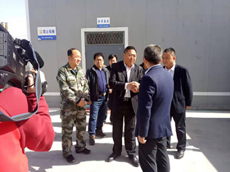 区委书记视察工作