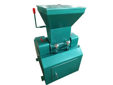 250x360小型錘式破碎機