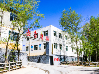 甘肃仿木景观ManBetX官网登录,河堤ManBetX官网登录,石灰石矿粉,万博manbetx官网网页PC砖,万博manbetx官网网页路沿石,钢筋混凝土排水管-夏河manbetx官网万博官网建材制品公司