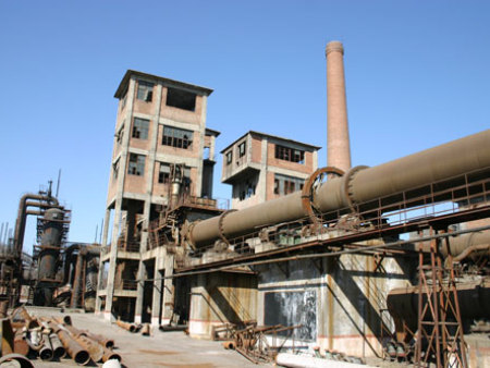 廠(chǎng)區一角(A corner of the factory) 廠(chǎng)區一角(A corner of the factory)