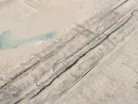 为什么防水卷材会裂开？