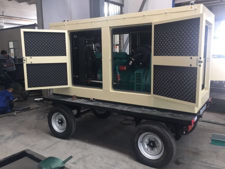 100KW移动拖车柴发电机