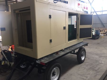 100KW移动拖车柴发电机