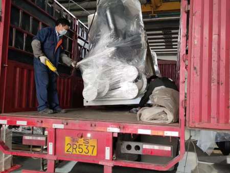 风冷螺杆雷火电竞平台登录-风冷螺杆式雷火电竞平台登录-辽宁海安鑫机械设备有限公司-风冷螺杆雷火电竞平台登录