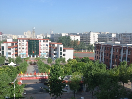 新安县新城实验小学