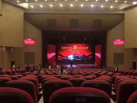 解放军某部礼堂灯光音响、舞台吊杆及大屏