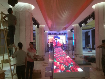 颐和园大酒店宴会厅调试现场