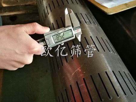 新乡市欧亿石油机械有限公司：割缝筛管的作用是什么？