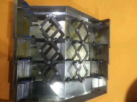 拉筋鋼板防護罩