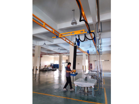 Plate stacking manipulator