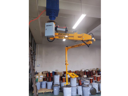 Iron bucket stacking manipulator