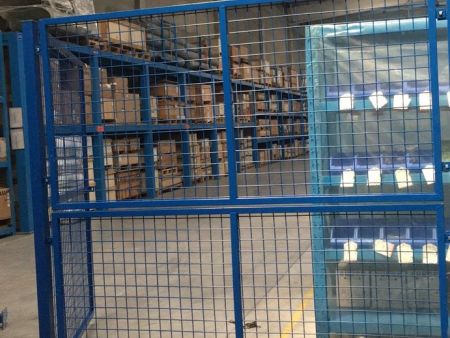 护栏网安装现场