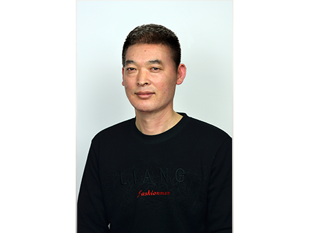 代成恩