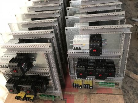 物料提升機(jī)電器箱