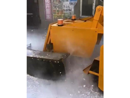 哈尔滨扫雪机