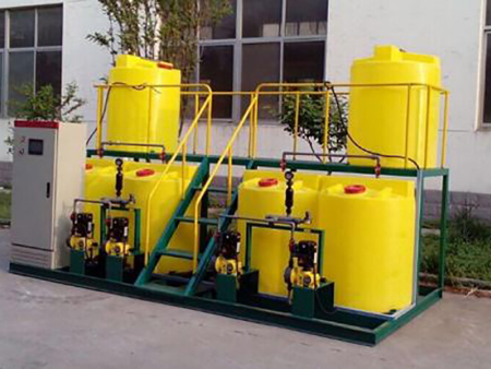 加药装置的性能结构及工作原理