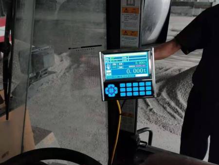 装载机秤安装现场