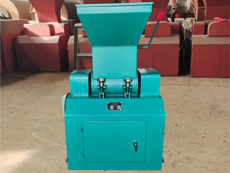 250x360型錘式破碎機(jī) 250x360型錘式破碎機(jī)