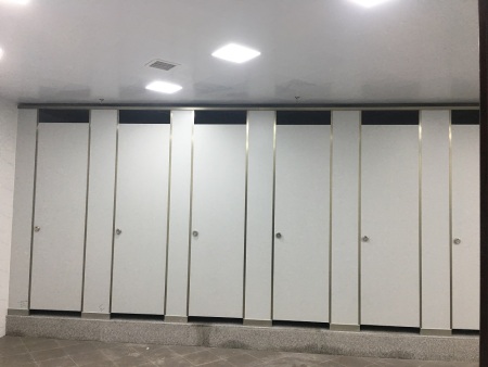 衛(wèi)生間隔斷裝修效果圖 家庭浴室隔墻設(shè)計(jì)