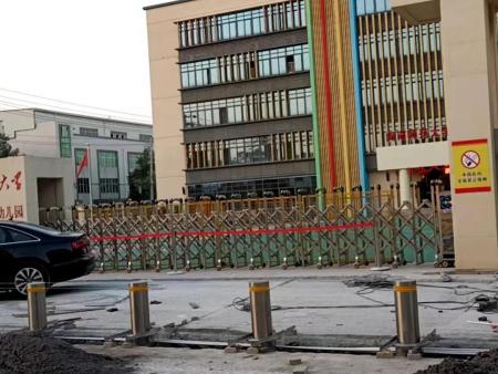 全自动液压升降柱路障机详细介绍