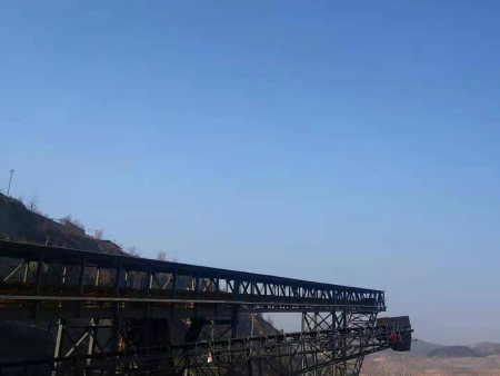 鞍钢矿业公司弓长岭露天矿现场