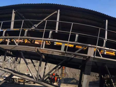 鞍钢矿业公司弓长岭露天矿现场