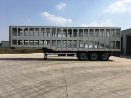 CGS9401CCQ三层畜禽运输半挂车系列 
