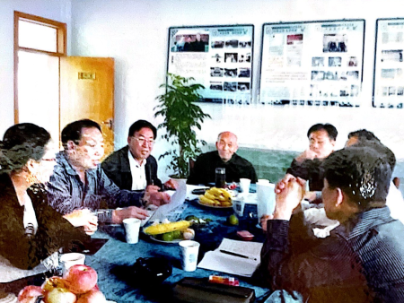 朝鲜政府采购团在我公司商定合同现场 朝鲜政府采购团在我公司商定合同现场
