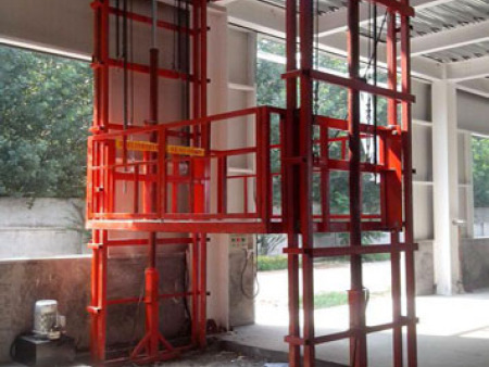 升降货梯承载能力的相关标准有哪些呢？液压升降货梯批发制造商来解答