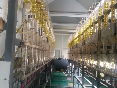 Nitric acid purification equipment