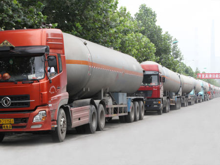 宝马商贸危险品运输车