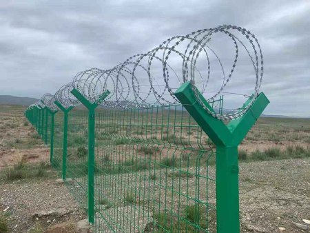 西宁网围栏厂家-安装铁网围栏怎样的步骤准确?
