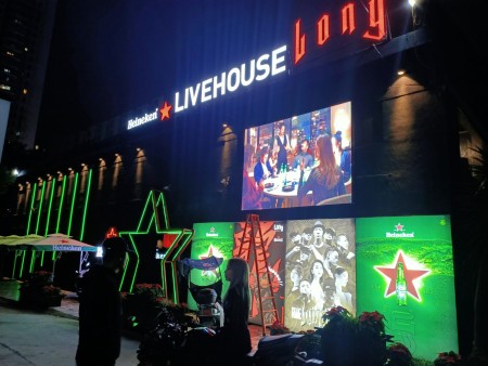 貴州遵義LONG LIVE HOUSE現(xiàn)場演繹酒吧