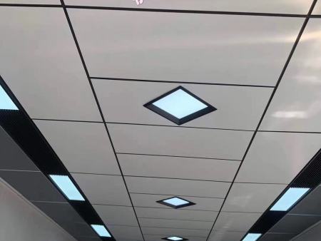 辽宁吊顶批发：构建室内空间之选