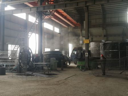 径向挤压排水管钢筋骨架生产