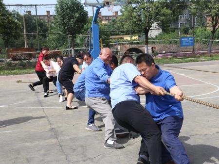 秋季运动会-拔河比赛掠影