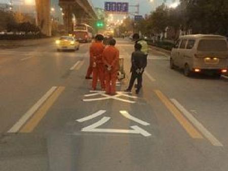 红安道路标志牌