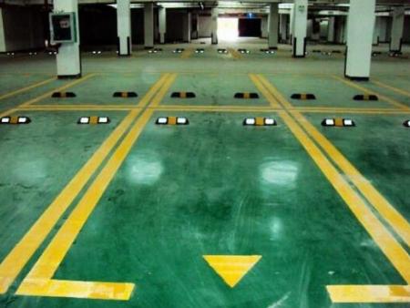 武汉停车场划线
