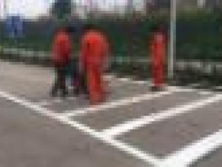 武汉停车场划线