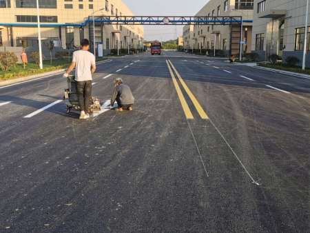 工厂道路划线