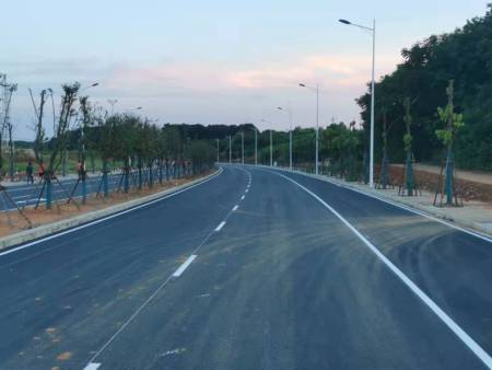 红安高速公路路面标线